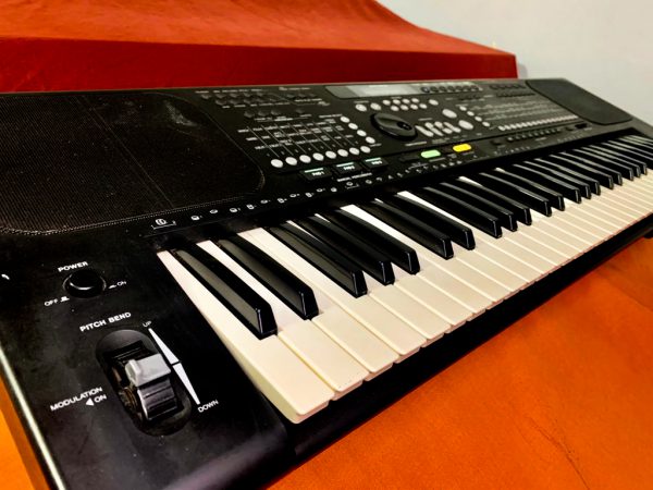 Teclado Electronico Marca Technics Modelo Kn A Pianos