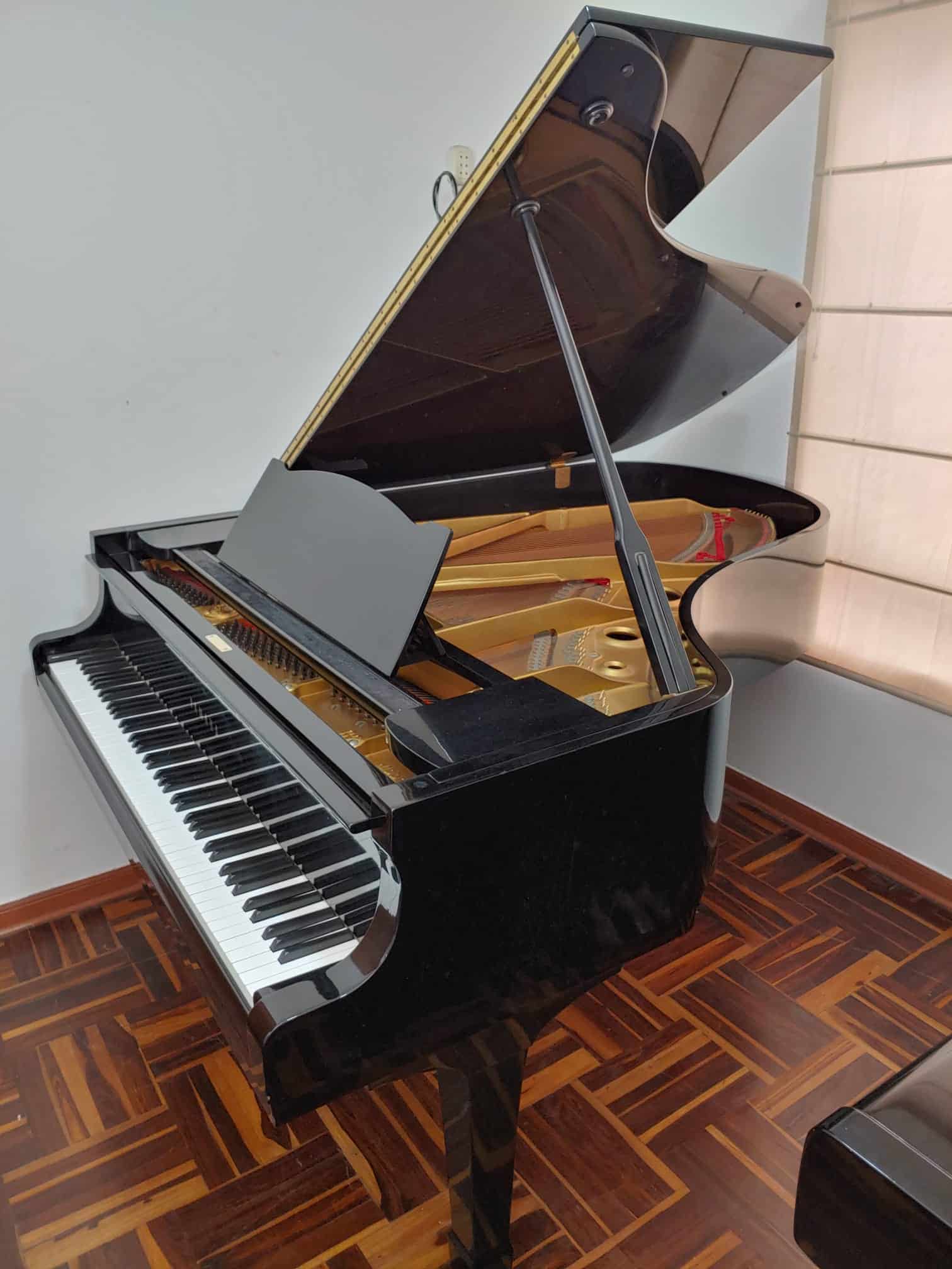 Piano de cola Yamaha G3