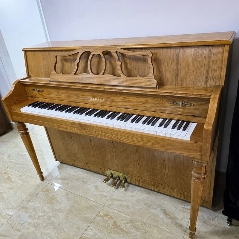 Yamaha M500F - Elegancia Francesa y Sonido Premium